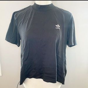 Adidas Women’s Shirt Short Sleeve Rare Logo Small Sports Athletics Workout